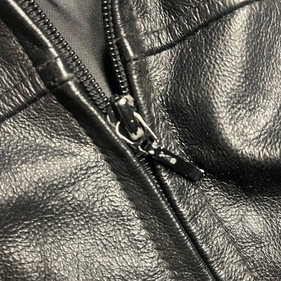 DANIER Classic Leather Trench Coat With Faux Fur Collar (Black) - Picture 10 of 16